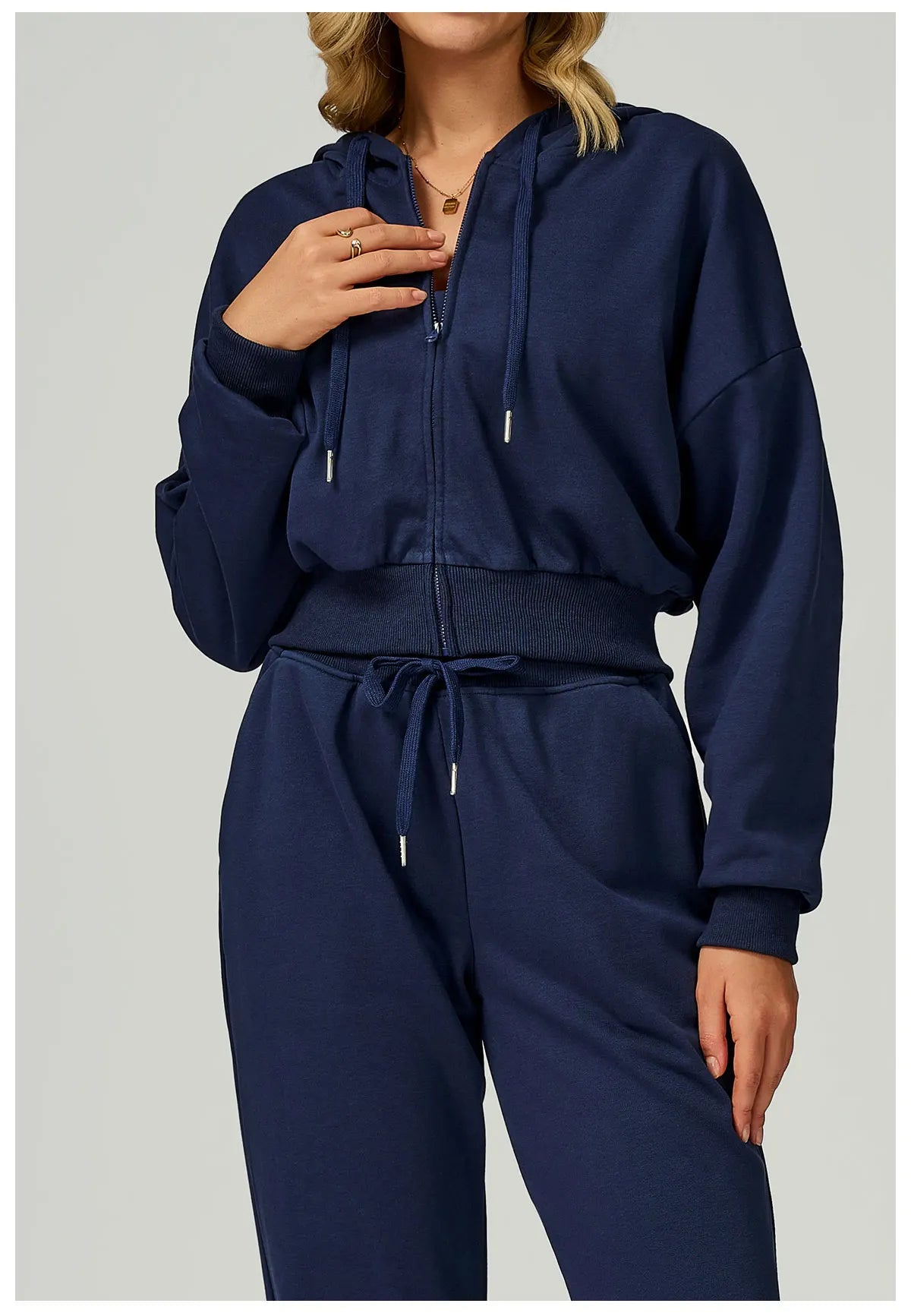 Winter Zipper Sports Hoodie for Women Hooded Long Sleeved Casual Loose and Versatile Hoodie Women Running and Fitness Sportswear