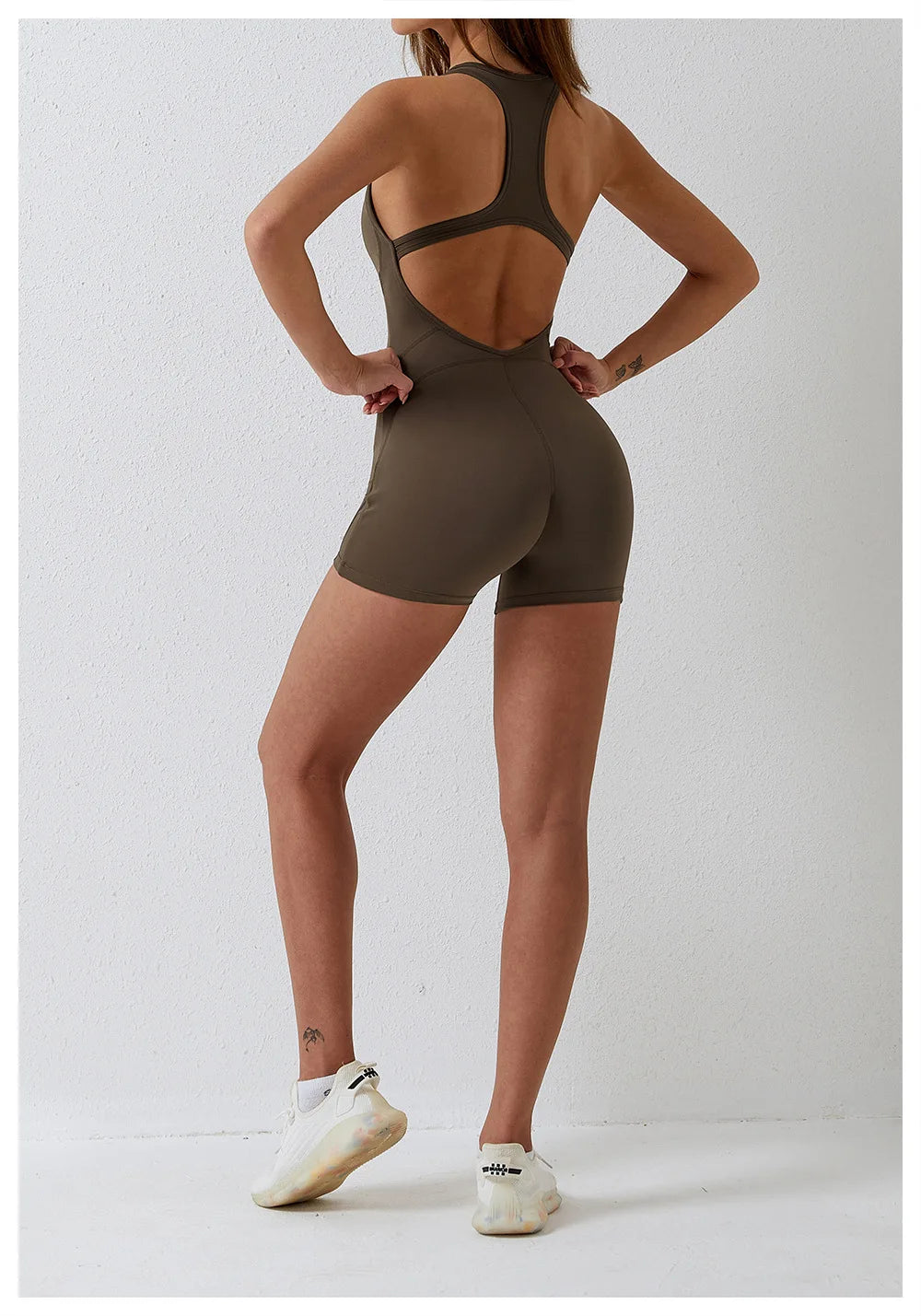 Open Back Jumpsuit for Women Workout Gym Romper Padded Yoga Set V Neck Gym Suit Backless Bodysuit Fitness Padded Gym Clothing