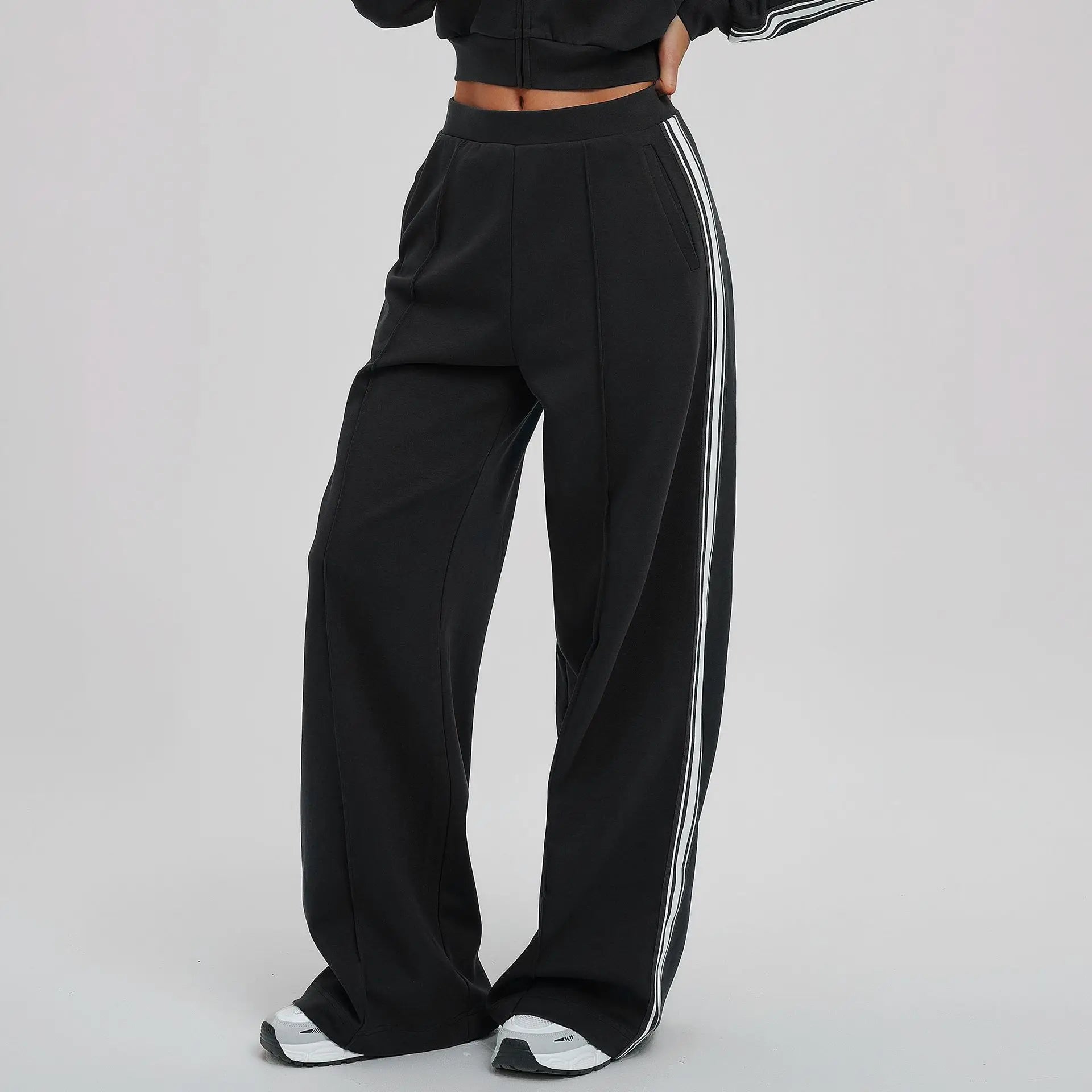 Color Blocking Sports Sweatpants Loose And Comfortable Casual Pocket Pants Outdoor Cycling And Mountaineering Sports Sweatpants