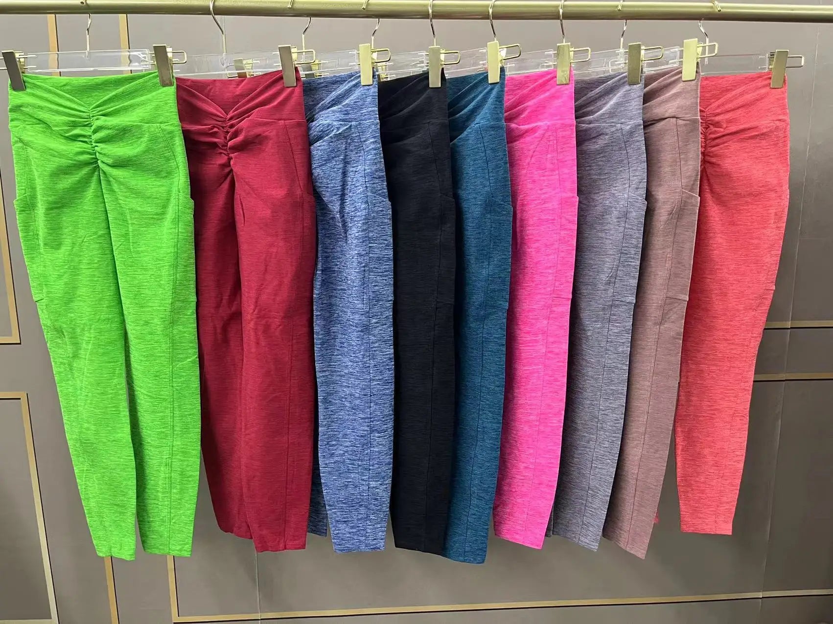 Women Sport Fitness Leggings High Waist Elastic Yoga Pants Training Running Scrunch Butt Gym Leggings Breathable Leggings Female
