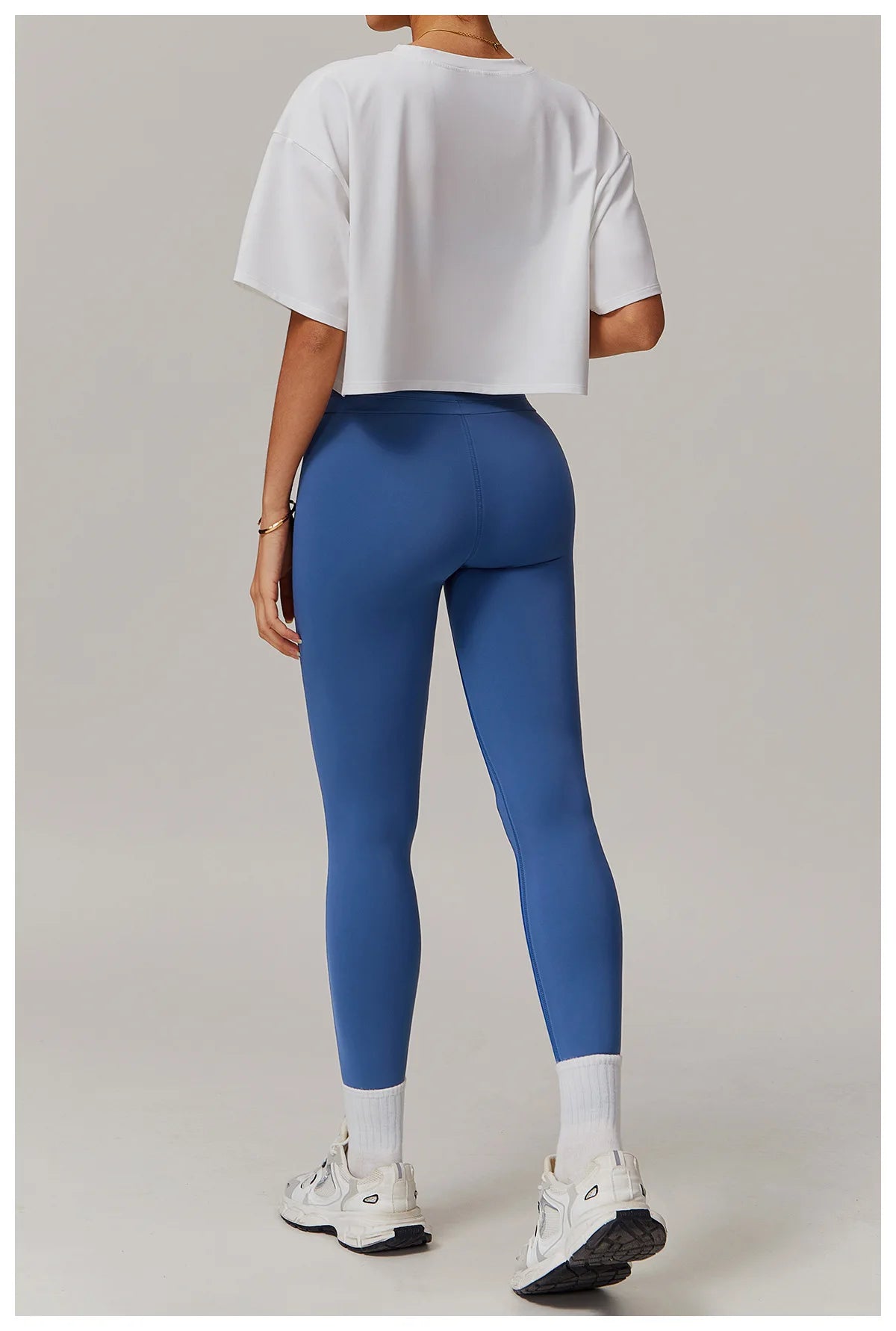 Summer New Sports Short Sleeved Top for Women Comfortable Round Neck Short T-shirt Fitness Running Yoga Short Sleeved Gym Shirt