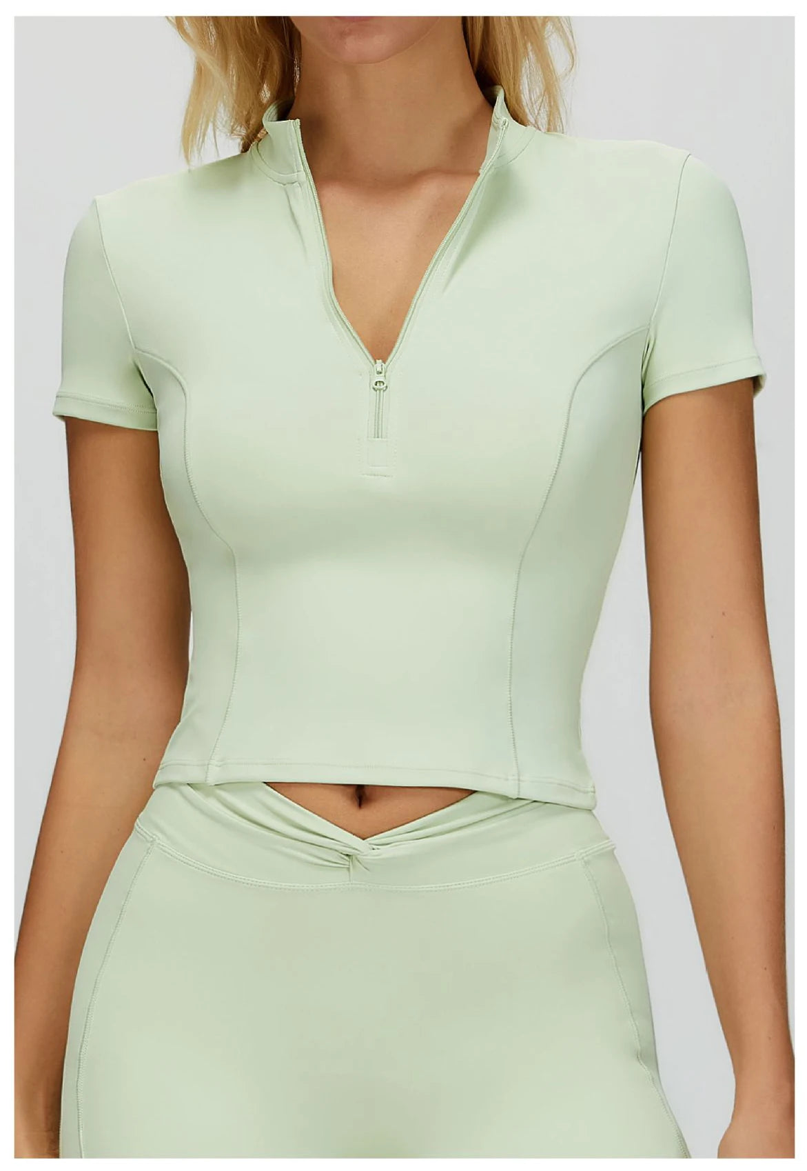 Zipper Short Sleeved Women's Tight Fitting Sports T-shirt Quick Drying Yoga T-shirt Running Exercise Fitness Short Sleeved