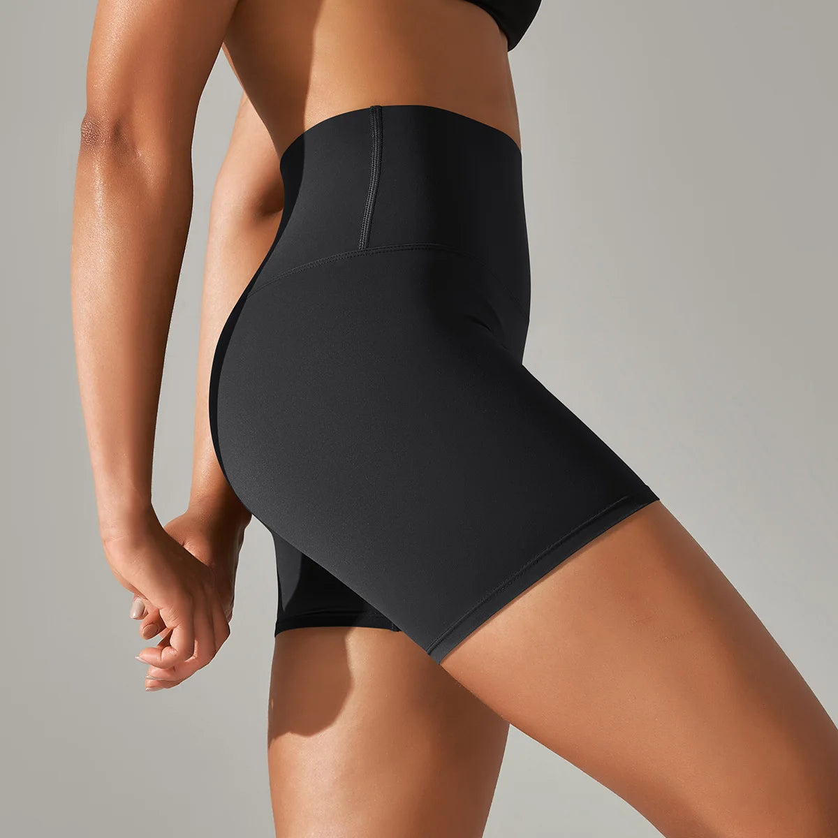 Seamless Yoga Shorts Women Fitness Shorts Running Cycling Shorts Breathable Sports Leggings High Waist Summer Workout Gym Shorts