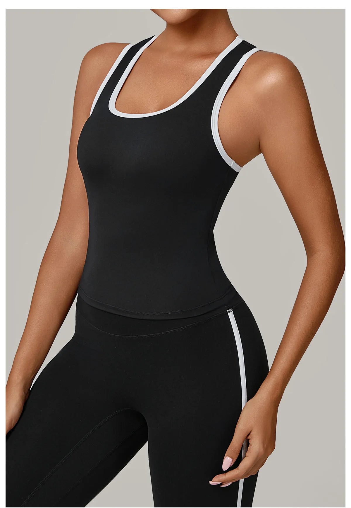 Women's Impact Strappy Top Sports Underwear Yoga Vest Fitness Tank Top Gym Beautiful Open Back Bra Running Workout Halter Bra