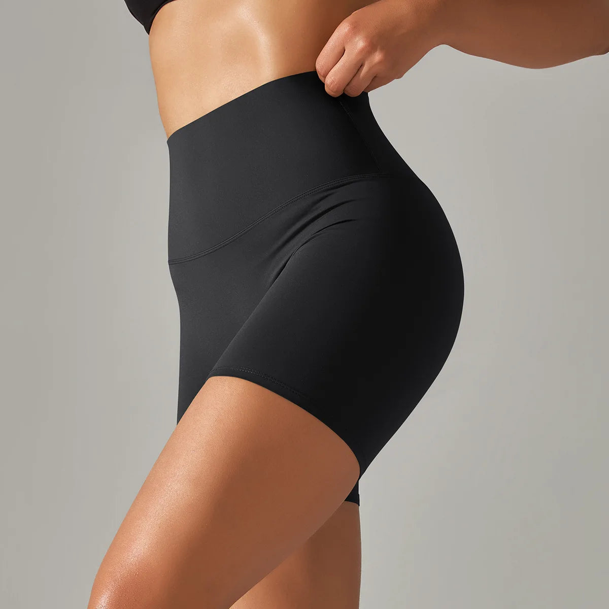 Seamless Yoga Shorts Women Fitness Shorts Running Cycling Shorts Breathable Sports Leggings High Waist Summer Workout Gym Shorts