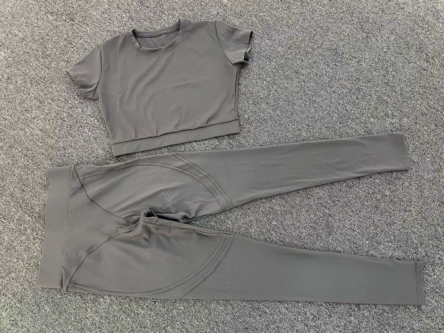 2PCS Yoga Set Gym Clothes Seamless Sportswear Yoga Suits Women Fitness Tracksuits Sports Short Sleeves Gym Leggings Sports Suits
