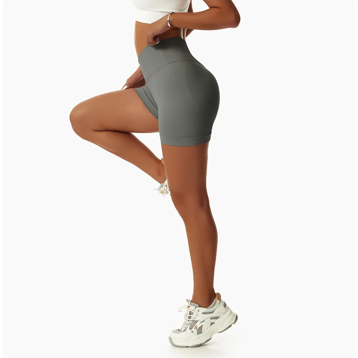 Summer Seamless Yoga Shorts High Waist Elasticity Sports Leggings Women Breathable Cycling Shorts Buttock Lift Gym Shorts Women