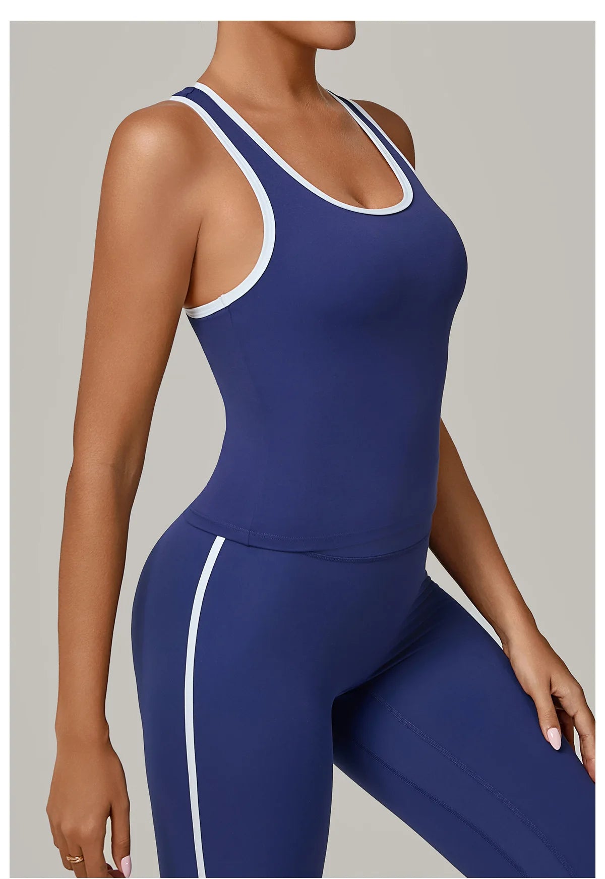 Women's Impact Strappy Top Sports Underwear Yoga Vest Fitness Tank Top Gym Beautiful Open Back Bra Running Workout Halter Bra