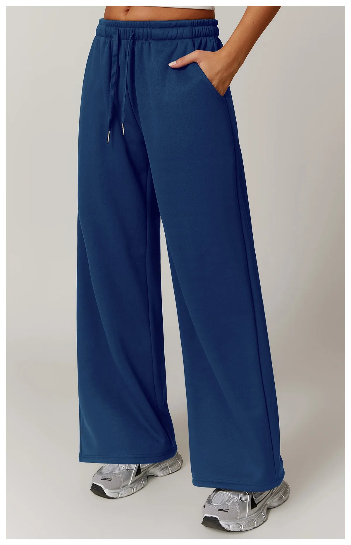 Winter Plush Loose Sports Sweatpants for Women Straight Leg Pants Warm Casual Pants Running Sports Pants for Women