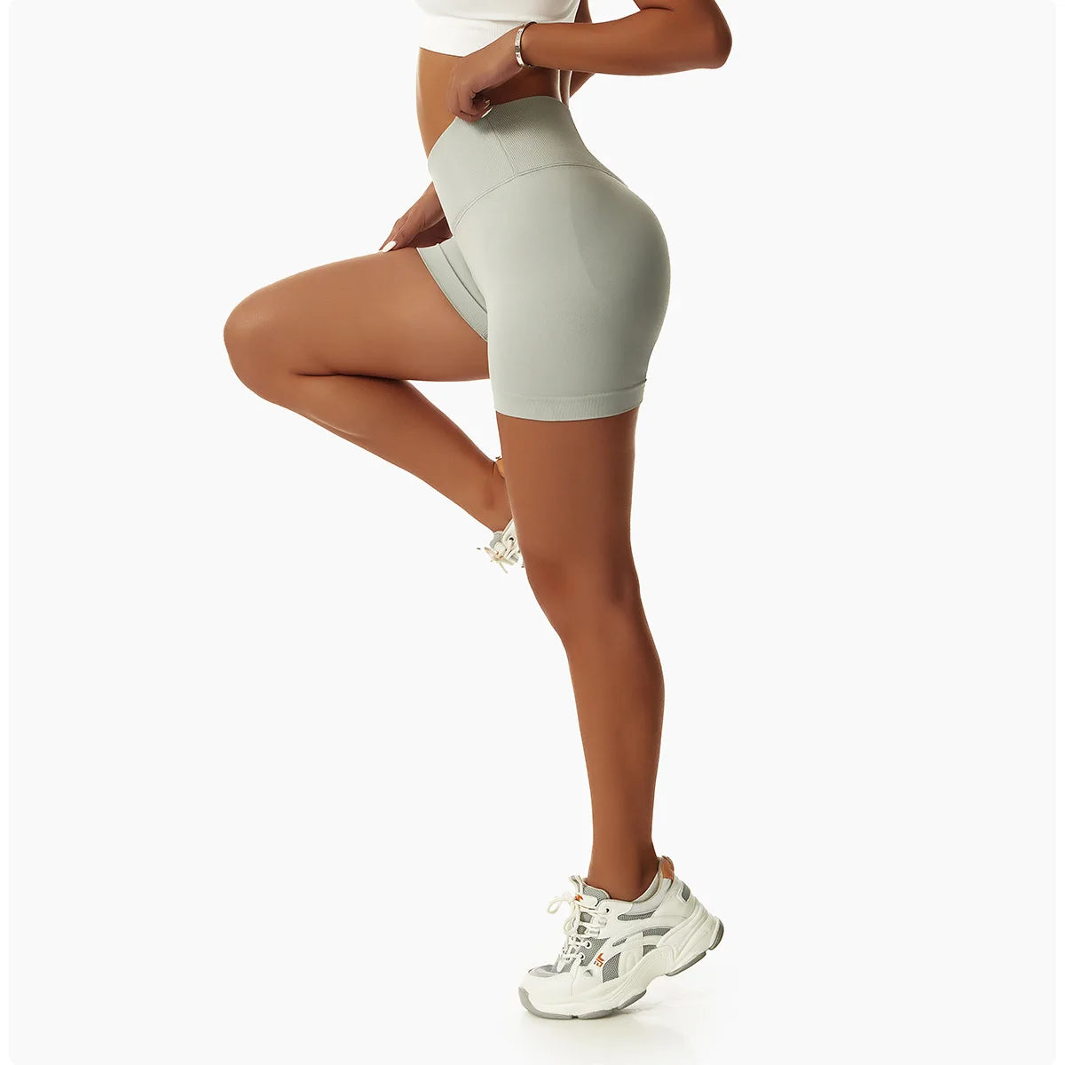 Summer Seamless Yoga Shorts High Waist Elasticity Sports Leggings Women Breathable Cycling Shorts Buttock Lift Gym Shorts Women