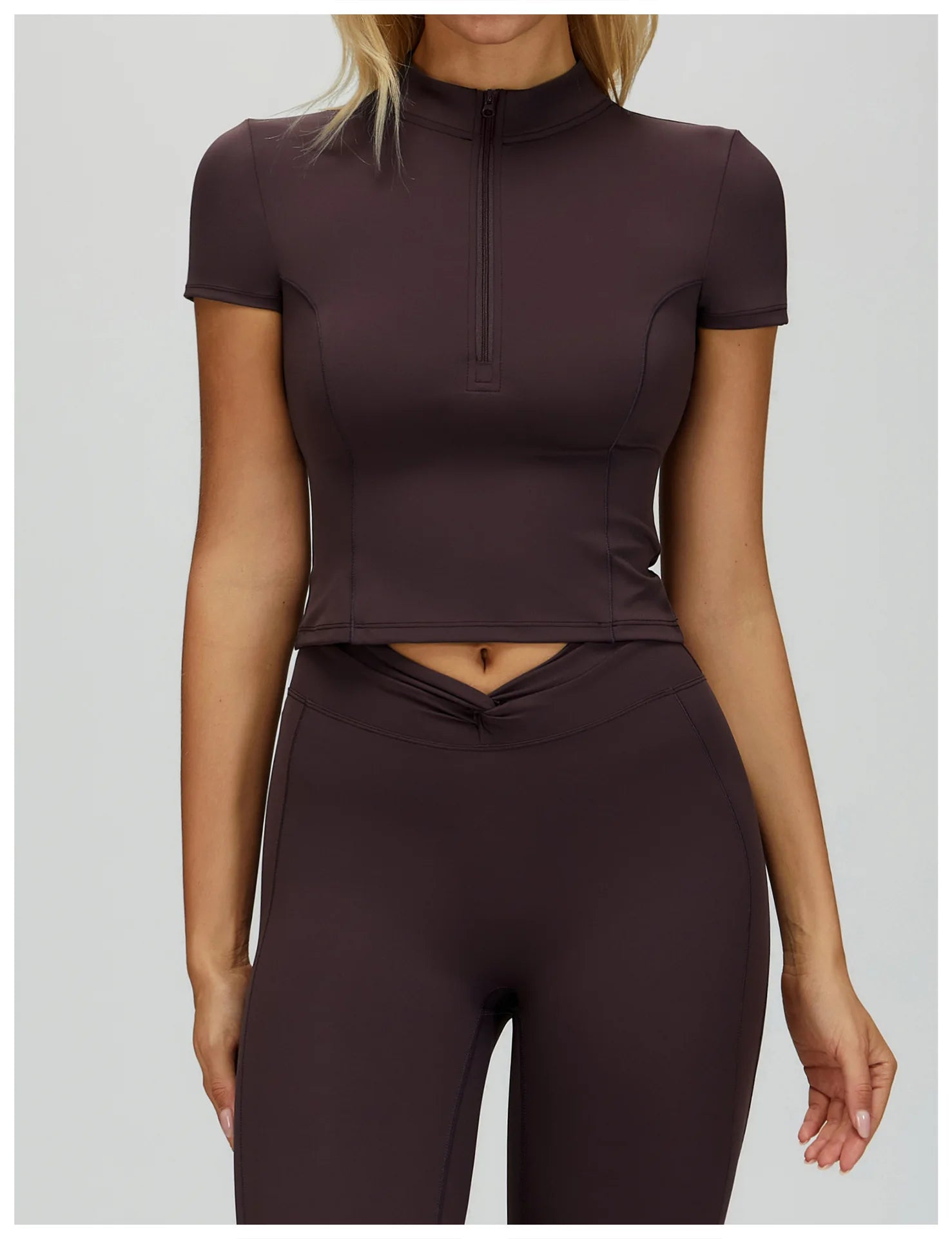Zipper Short Sleeved Women's Tight Fitting Sports T-shirt Quick Drying Yoga T-shirt Running Exercise Fitness Short Sleeved