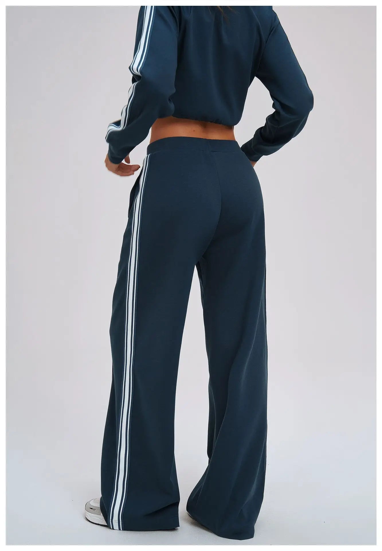 Color Blocking Hoodie Set 2-piece Women's Long Sleeved Loose Yoga Set Outdoor Cycling And Mountaineering Sports Set