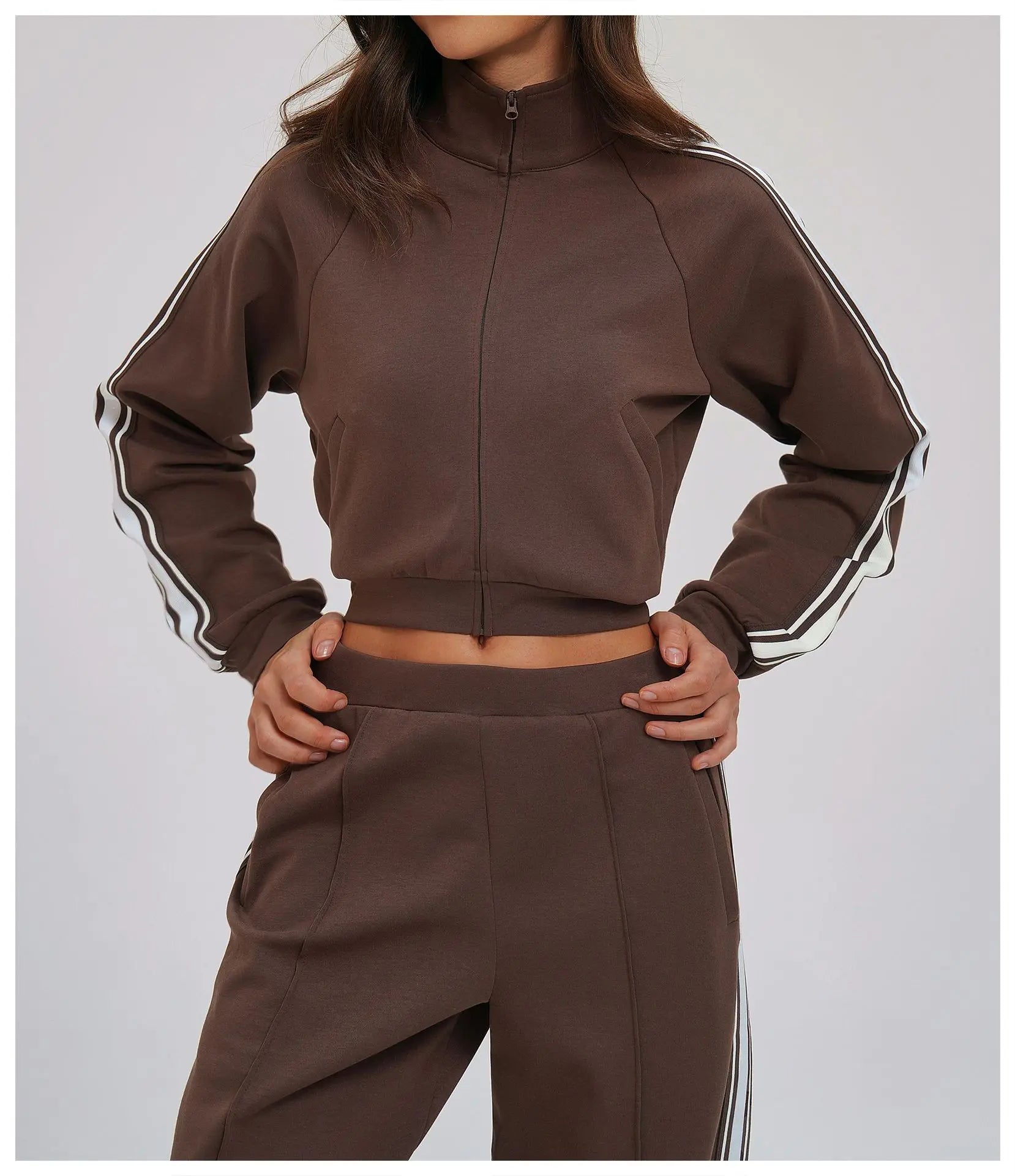 Winter contrasting hoodie jacket high neck windproof zipper long sleeved women pocket thick hoodie outdoor sports cycling jacket