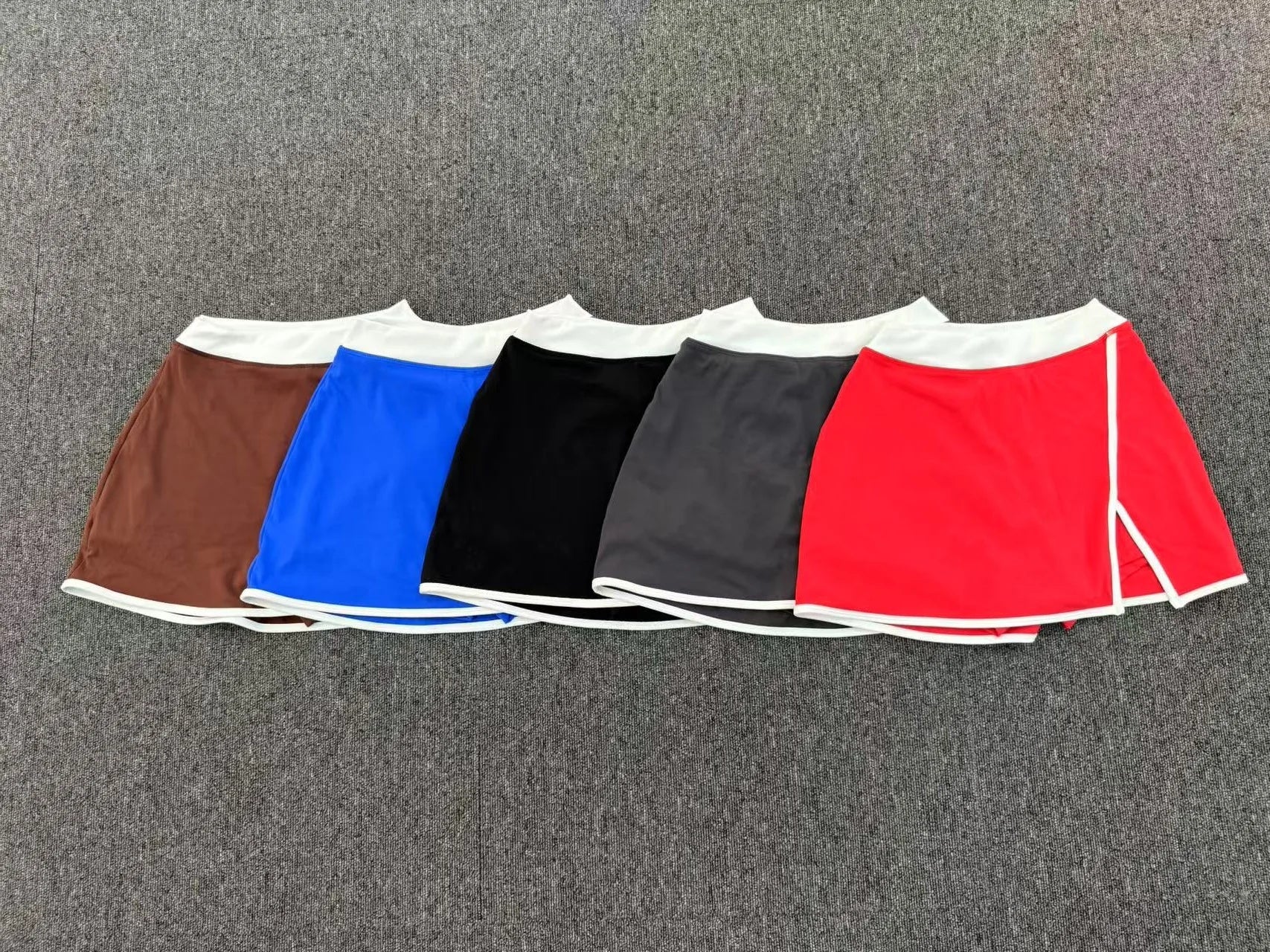 Color Blocking Sports Short Skirt Women's Yoga Short Skirt Tight Fitting Splicing Anti Glare Running Fitness Yoga Tennis Skirt