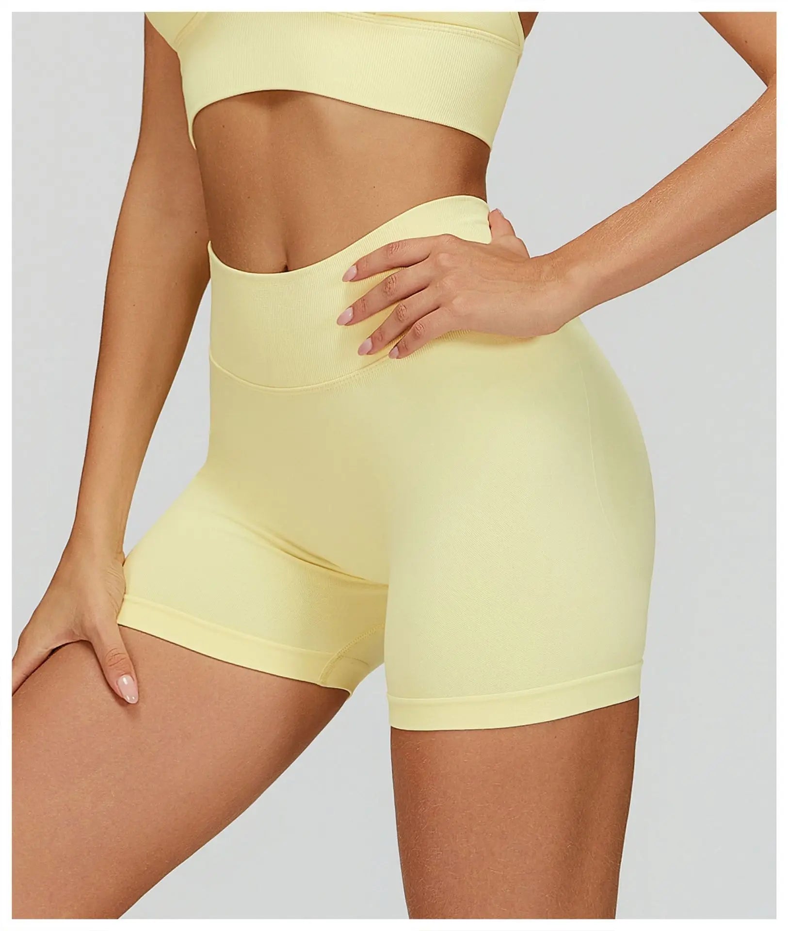 Seamless Sports Short Women Yoga Legging Shorts High Waist Fitness Tight Shorts Quick Drying Cycling Workout Shorts Gym Shorts