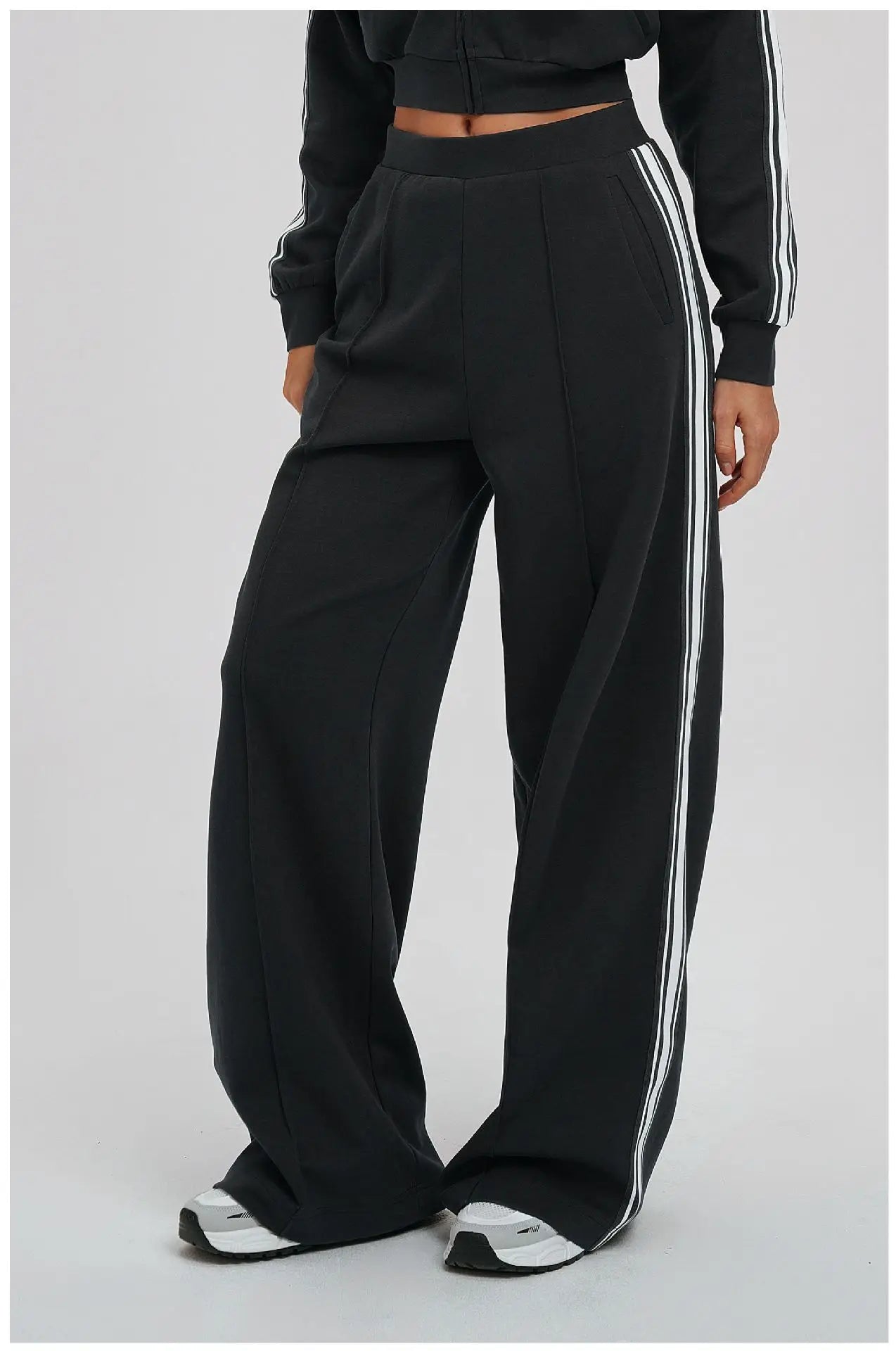 Color Blocking Sports Sweatpants Loose And Comfortable Casual Pocket Pants Outdoor Cycling And Mountaineering Sports Sweatpants