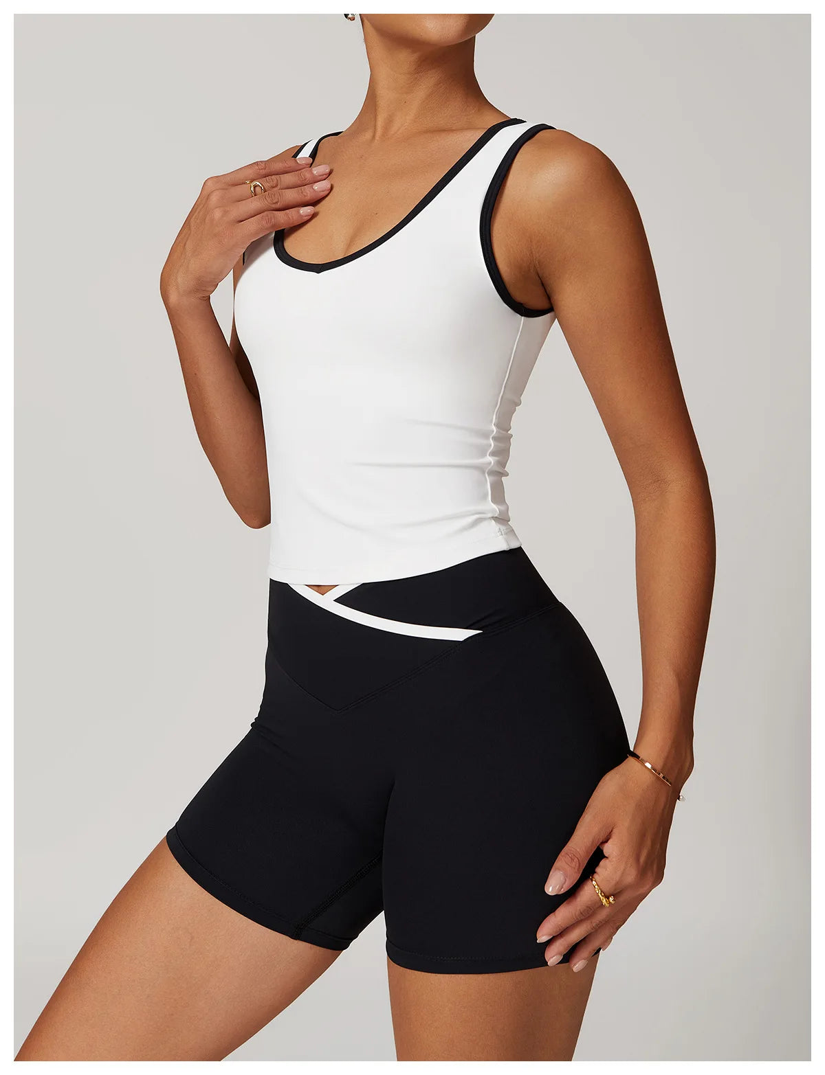 Backless Yoga Tank Top Sexy Fitness Yoga Underwear Women's Sports Bra Push Up High Strength Fitness Bra Running Gym Fitness Tops