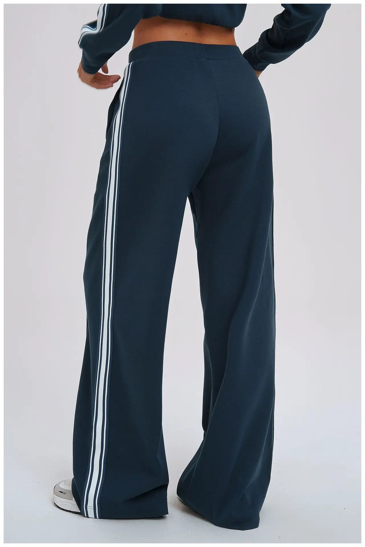 Color Blocking Sports Sweatpants Loose And Comfortable Casual Pocket Pants Outdoor Cycling And Mountaineering Sports Sweatpants