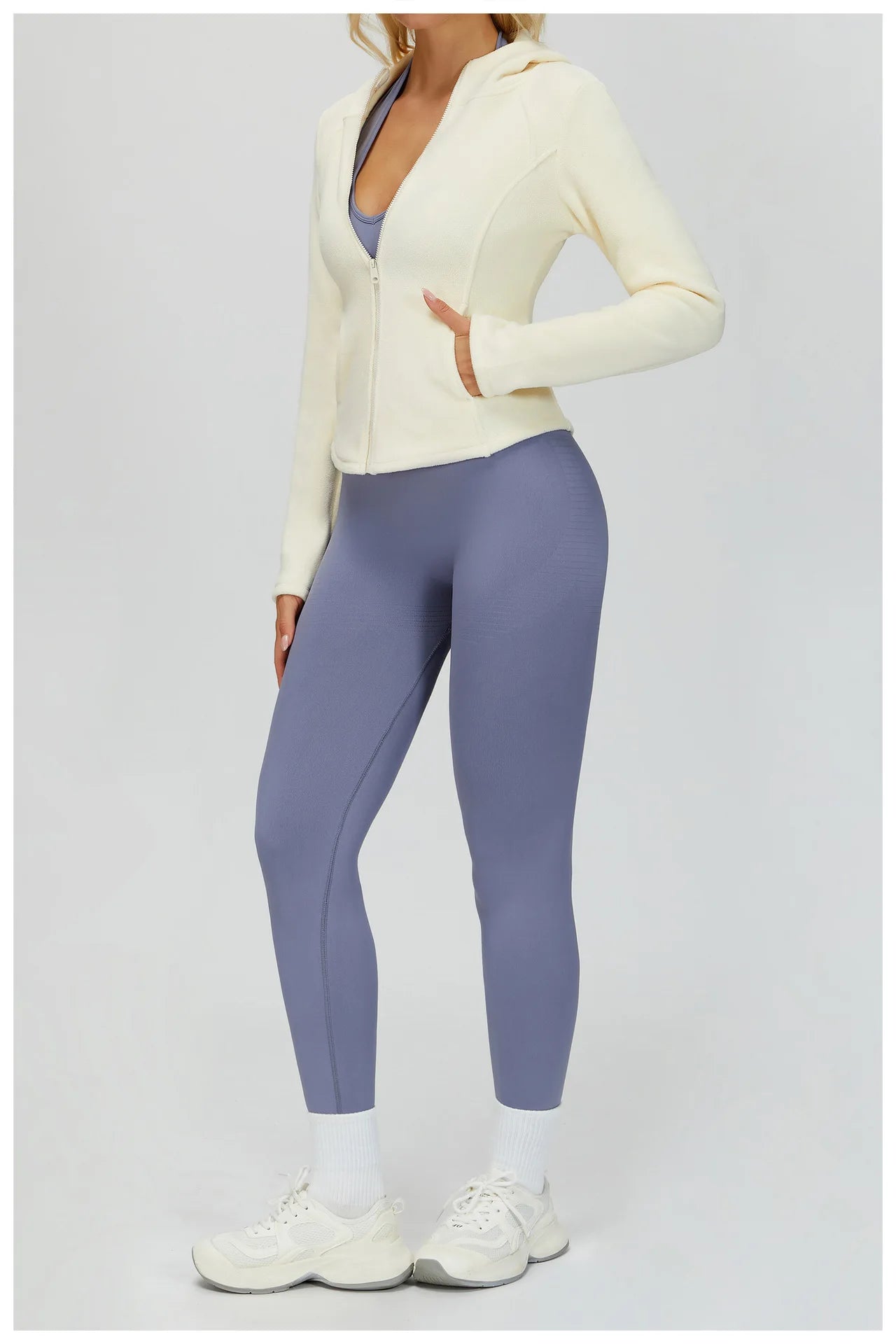 Winter Hooded Jacket for Women Yoga Long Sleeved With Plush Slim Fit Pocket Zipper Jacket Outdoor Casual Sports Warm Jacket