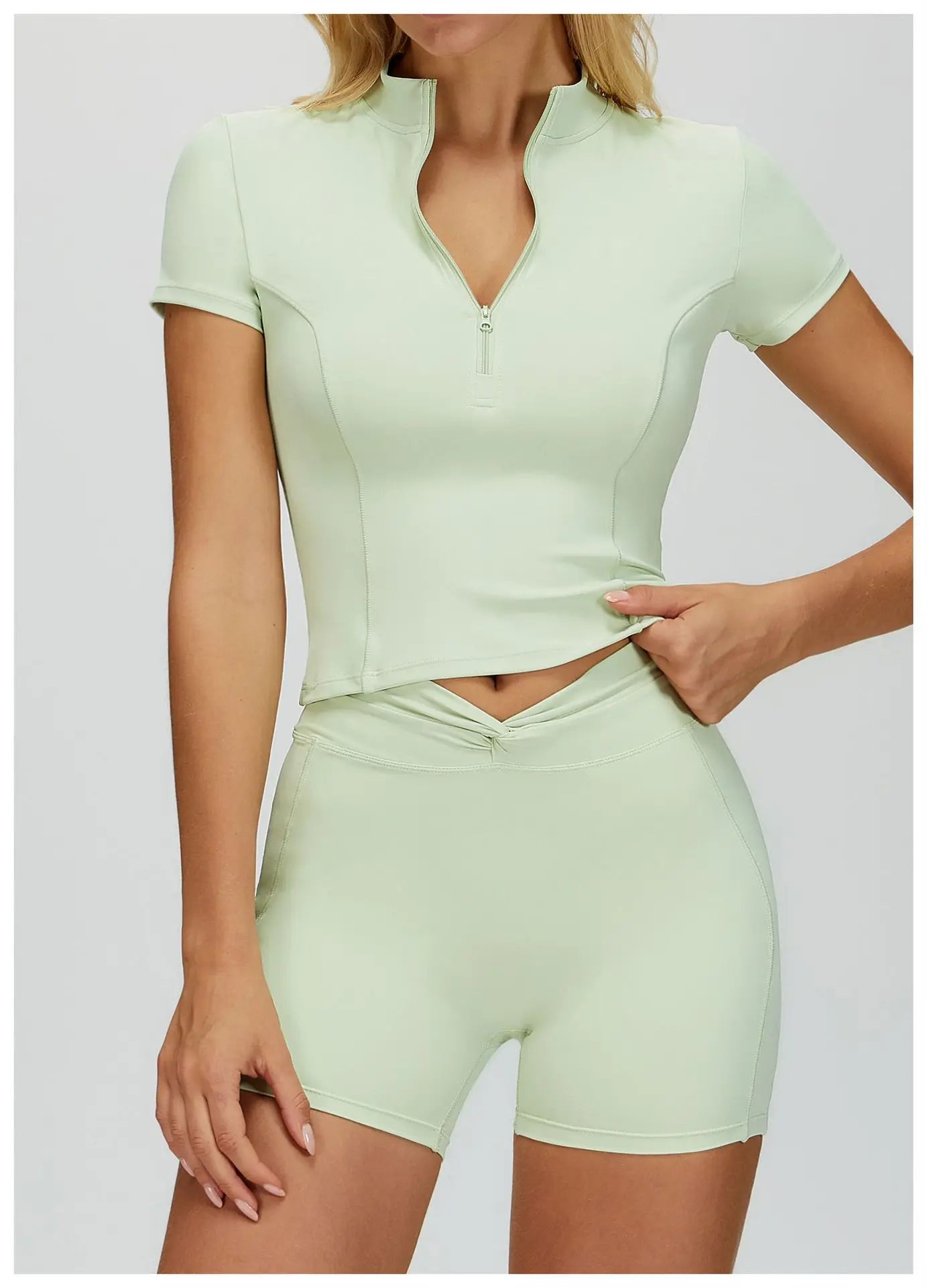 Zipper Short Sleeved Women's Tight Fitting Sports T-shirt Quick Drying Yoga T-shirt Running Exercise Fitness Short Sleeved