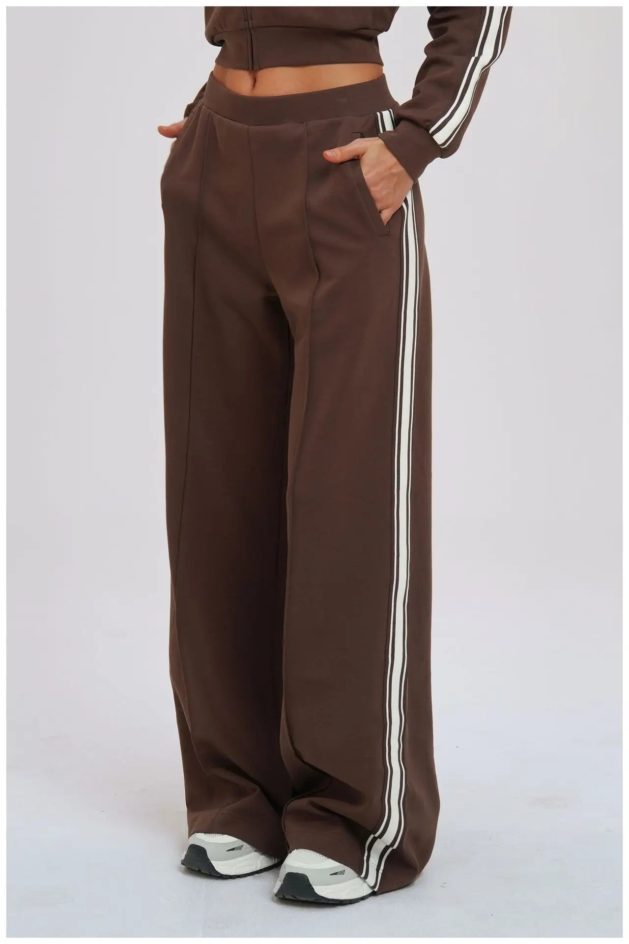 Color Blocking Sports Sweatpants Loose And Comfortable Casual Pocket Pants Outdoor Cycling And Mountaineering Sports Sweatpants