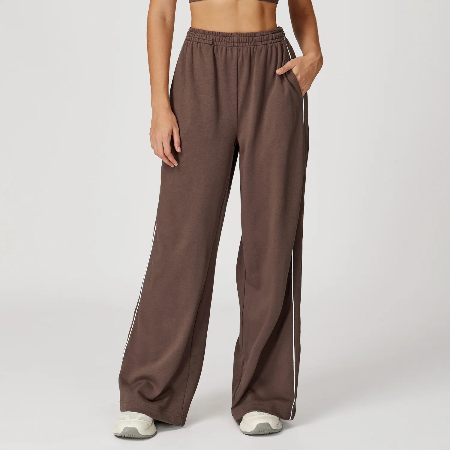 Color Blocking Sports Sweatpants Women Yoga Pants Loose High Waisted Straight Leg Sweatpants With Pockets Outdoor Fitness Pants