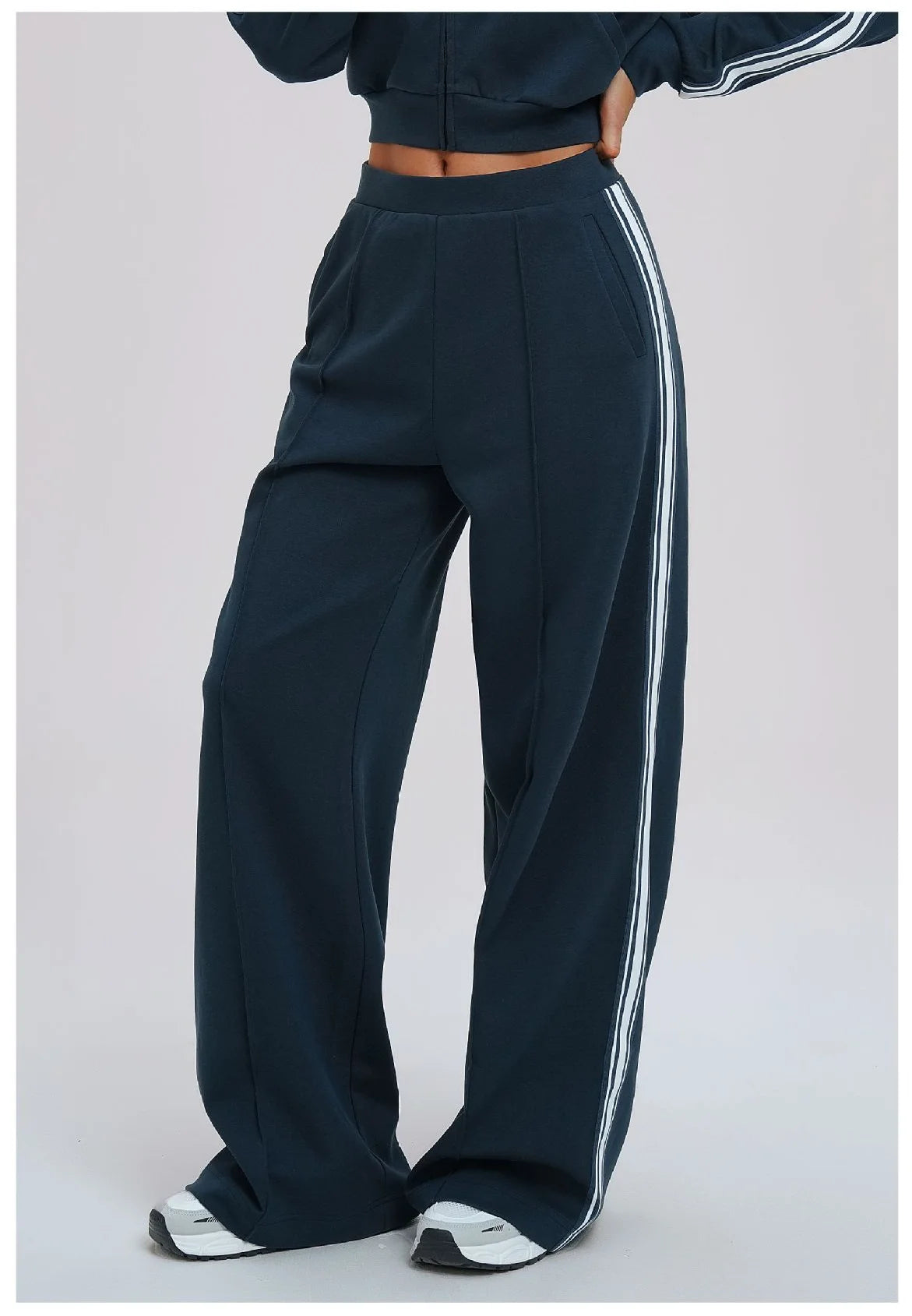 Color Blocking Sports Sweatpants Loose And Comfortable Casual Pocket Pants Outdoor Cycling And Mountaineering Sports Sweatpants
