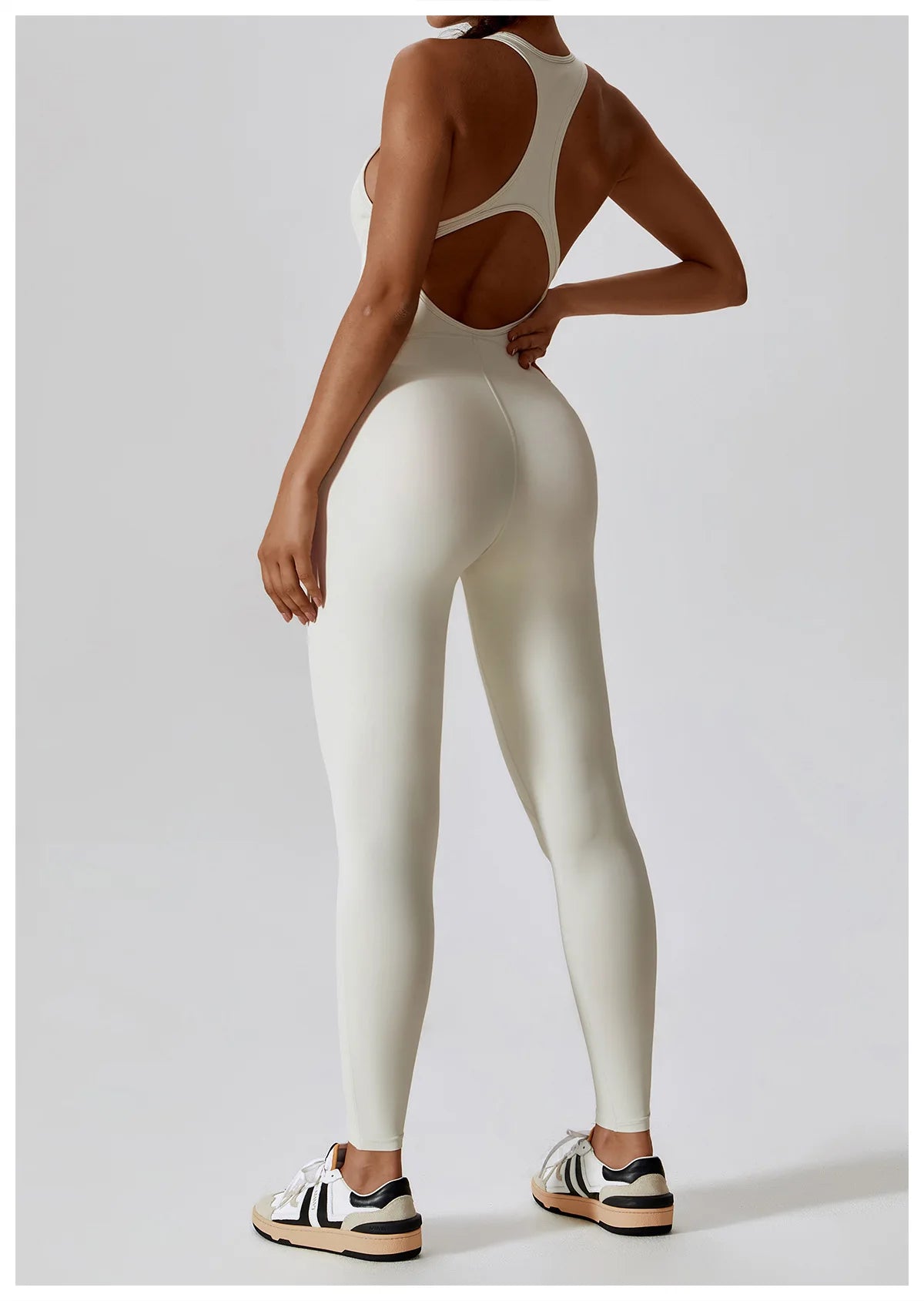Open Back Jumpsuit for Women Workout Gym Romper Padded Yoga Set V Neck Gym Suit Backless Bodysuit Fitness Padded Gym Clothing