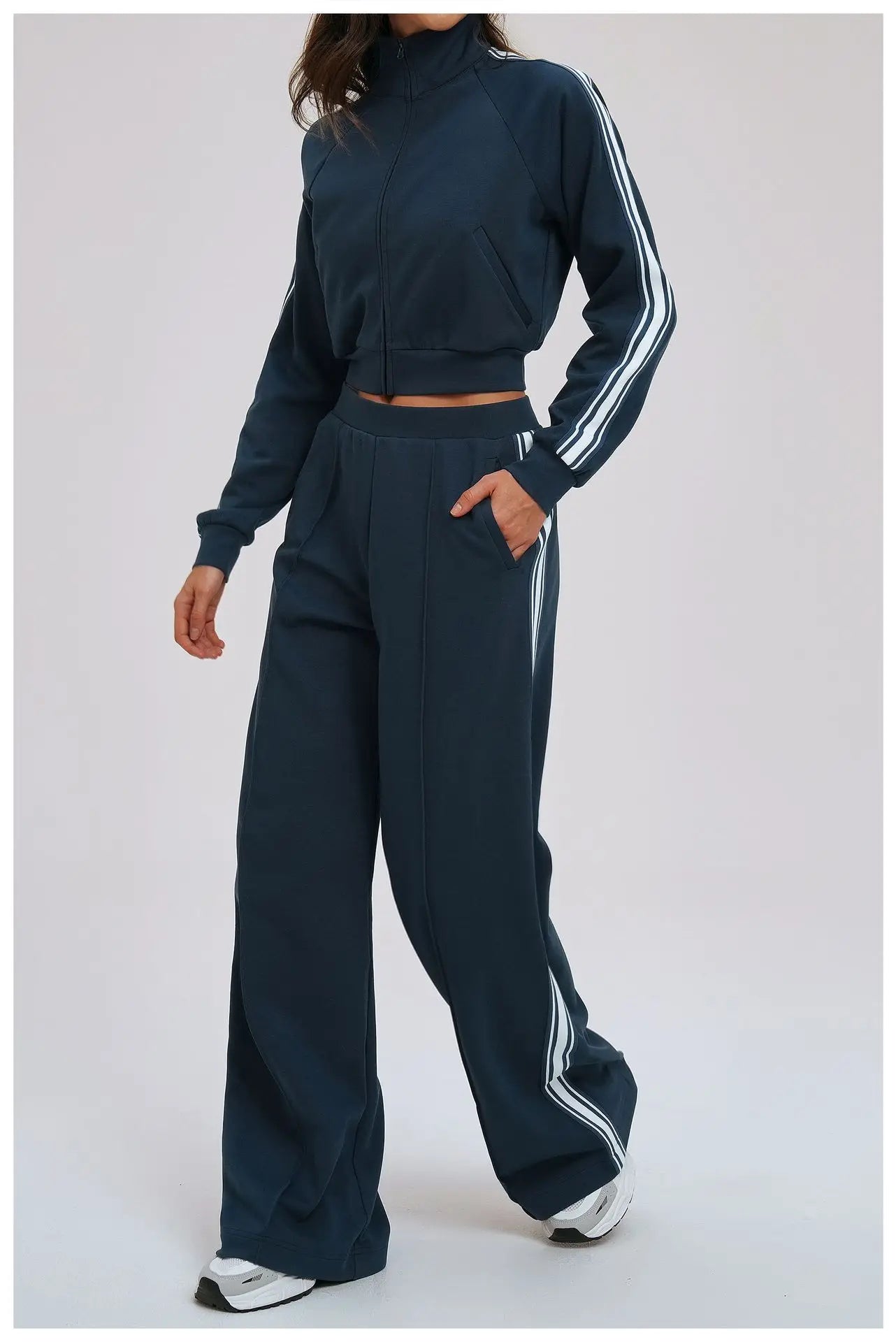 Color Blocking Hoodie Set 2-piece Women's Long Sleeved Loose Yoga Set Outdoor Cycling And Mountaineering Sports Set